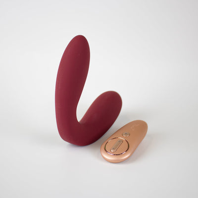 Hercules Remote C-Shape Vibrating Plug Wine Red